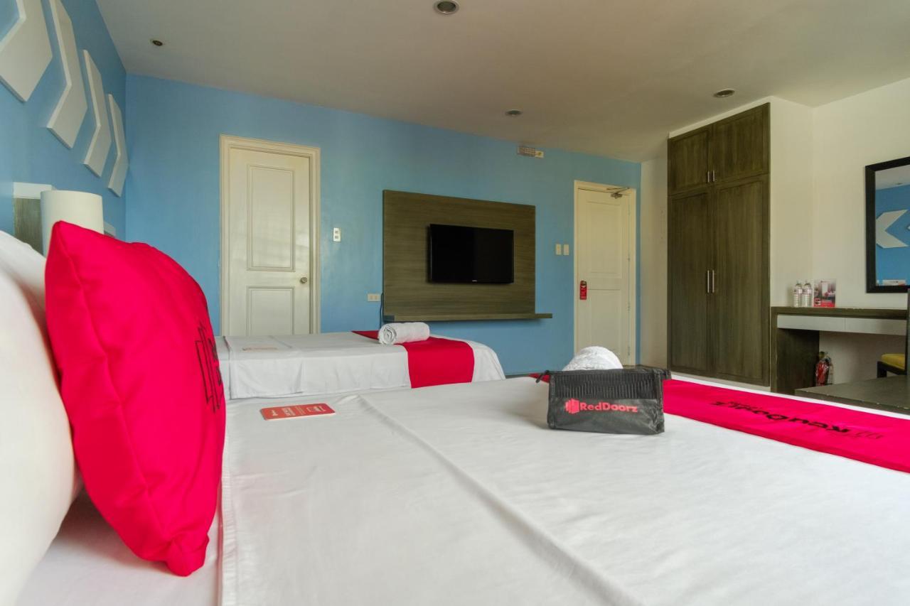 Reddoorz Plus @ Casino Street Makati Makati City Extérieur photo
